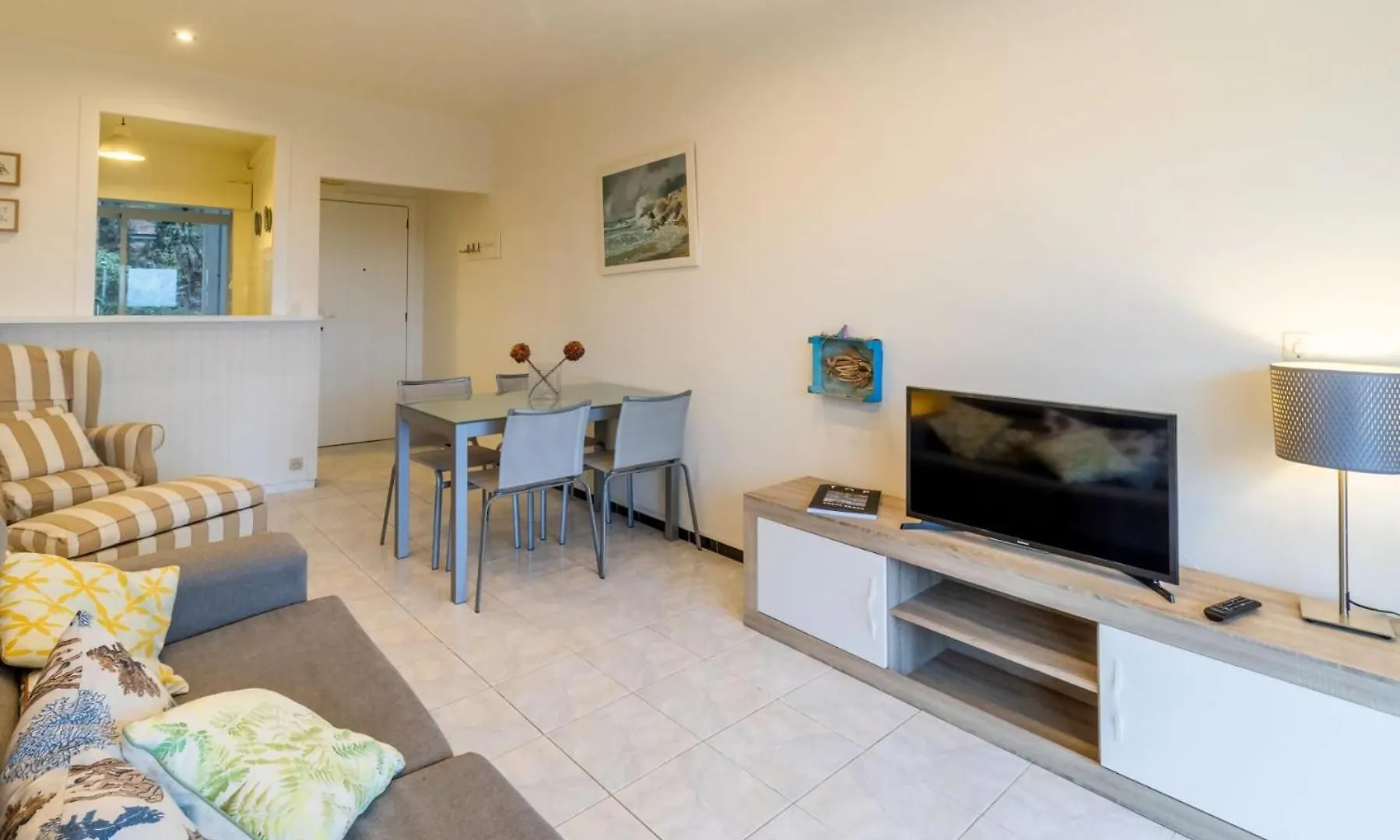 Les Tonyines 67 Apartamento Con Vistas Y Terraza Llanca Apartment